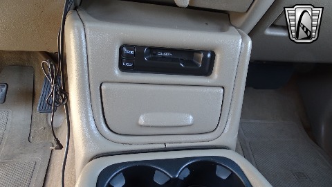 2001 GMC Sierra image 129