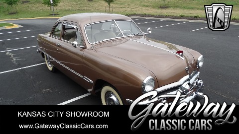 1950 Ford Club Coupe image 2