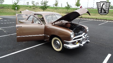 1950 Ford Club Coupe image 55