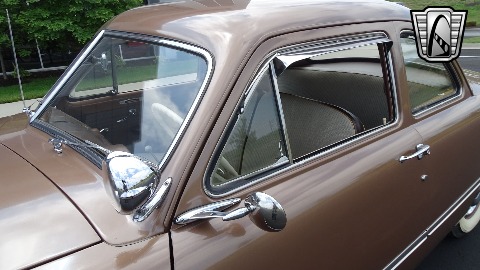 1950 Ford Club Coupe image 108