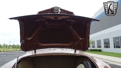 1950 Ford Club Coupe image 57