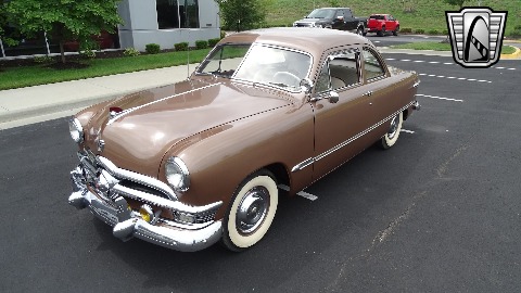 1950 Ford Club Coupe image 8