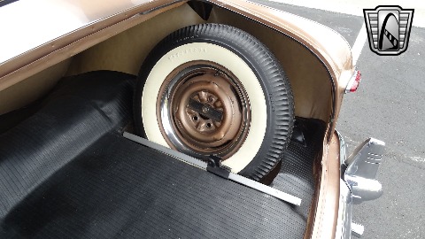 1950 Ford Club Coupe image 60