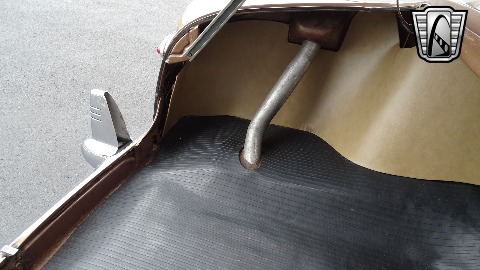 1950 Ford Club Coupe image 62