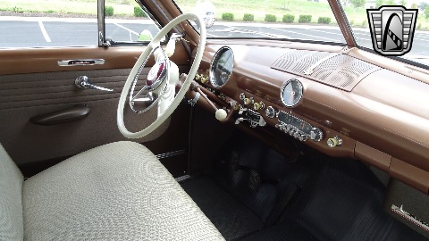 1950 Ford Club Coupe image 115