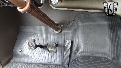 1950 Ford Club Coupe image 142