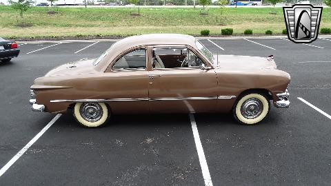 1950 Ford Club Coupe image 13