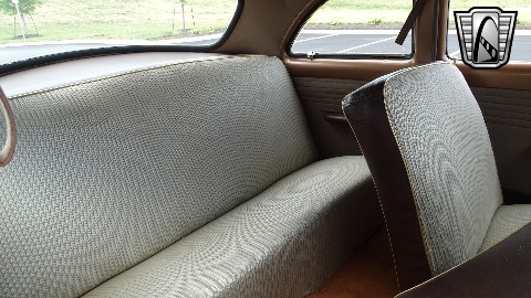 1950 Ford Club Coupe image 117