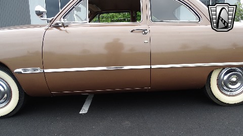 1950 Ford Club Coupe image 43