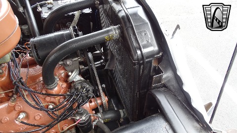 1950 Ford Club Coupe image 71