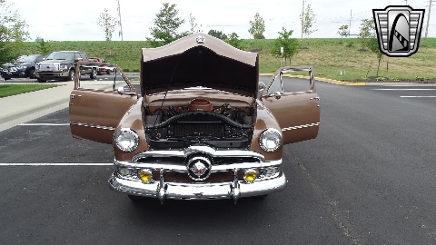 1950 Ford Club Coupe image 48