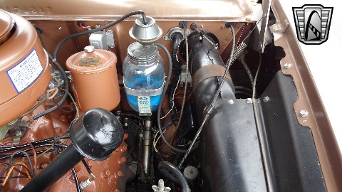 1950 Ford Club Coupe image 75