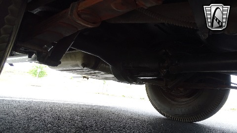 1950 Ford Club Coupe image 153