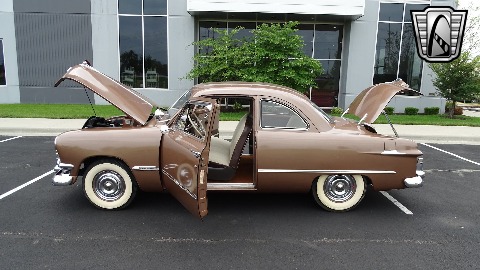 1950 Ford Club Coupe image 50