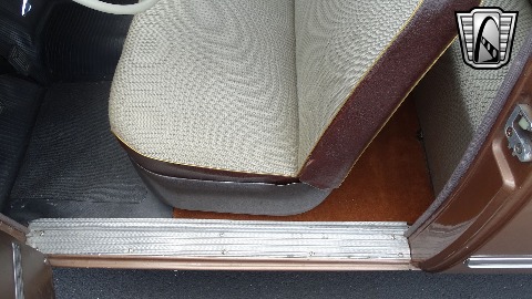 1950 Ford Club Coupe image 129