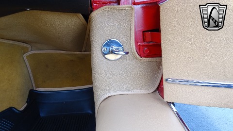 1970 Jaguar XKE image 140