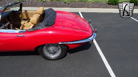 1970 Jaguar XKE image 39