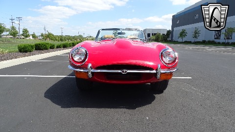 1970 Jaguar XKE image 14