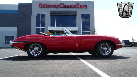 1970 Jaguar XKE image 28