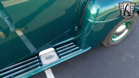 1949 Ford F1 image 87