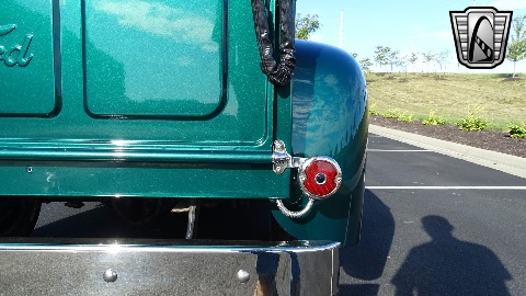 1949 Ford F1 image 93