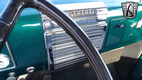 1949 Ford F1 image 129