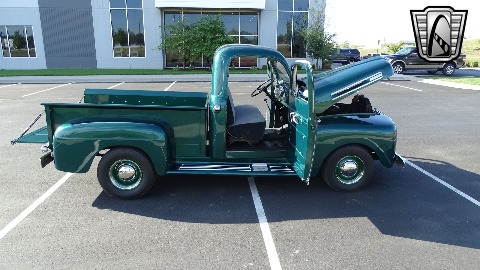 1949 Ford F1 image 54
