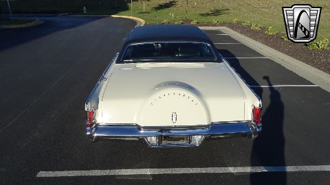 1969 Lincoln Continental image 10