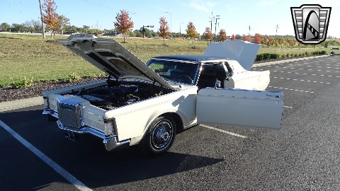 1969 Lincoln Continental image 49
