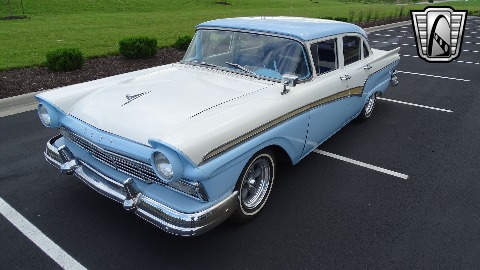 1957 Ford Custom image 3