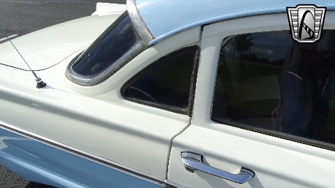 1957 Ford Custom image 54