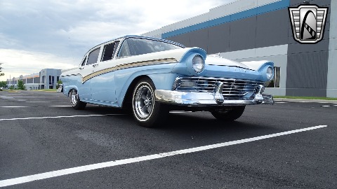 1957 Ford Custom image 4