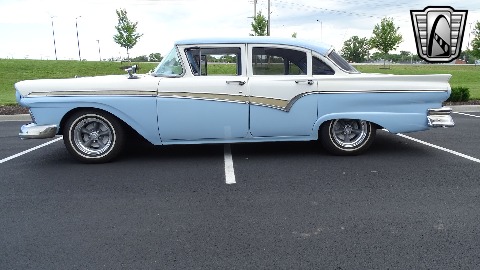 1957 Ford Custom image 81