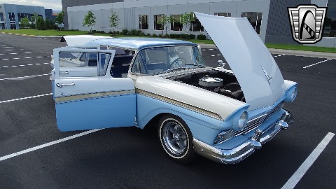 1957 Ford Custom image 5