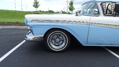 1957 Ford Custom image 82