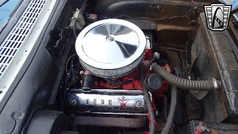 1957 Ford Custom image 83