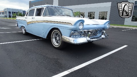 1957 Ford Custom image 110