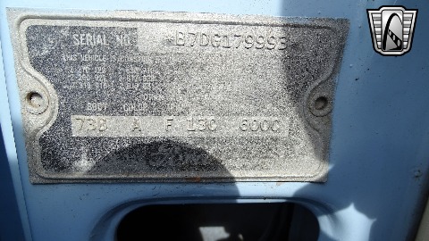 1957 Ford Custom image 13