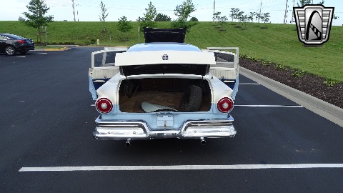 1957 Ford Custom image 140