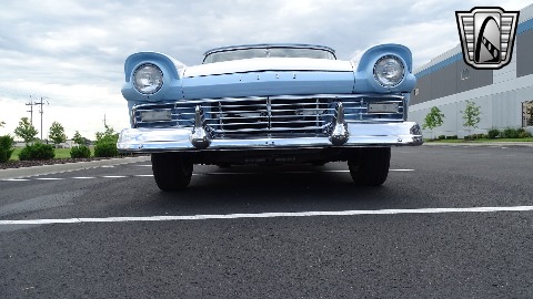 1957 Ford Custom image 116