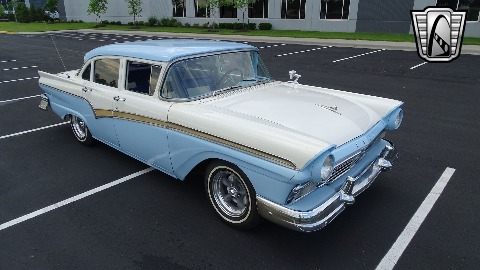 1957 Ford Custom image 15