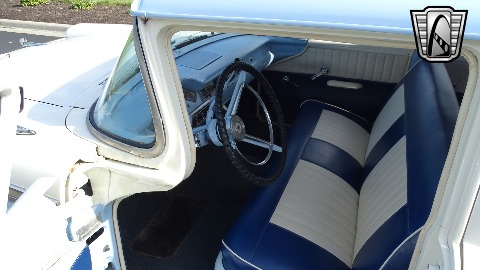 1957 Ford Custom image 19