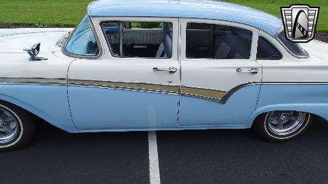 1957 Ford Custom image 70