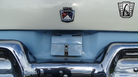 1957 Ford Custom image 95