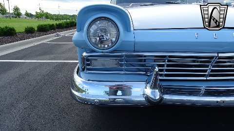 1957 Ford Custom image 146