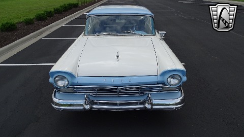 1957 Ford Custom image 21