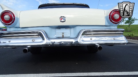 1957 Ford Custom image 101