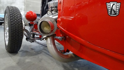 1934 Ford 3 Window image 108