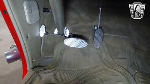 1934 Ford 3 Window image 135