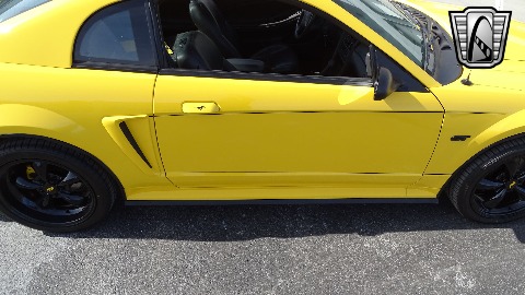 1999 Ford Mustang image 31